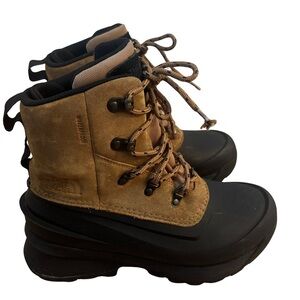 The North Face Mens Chilkat V Laceup Waterproof Tan and Black Boots